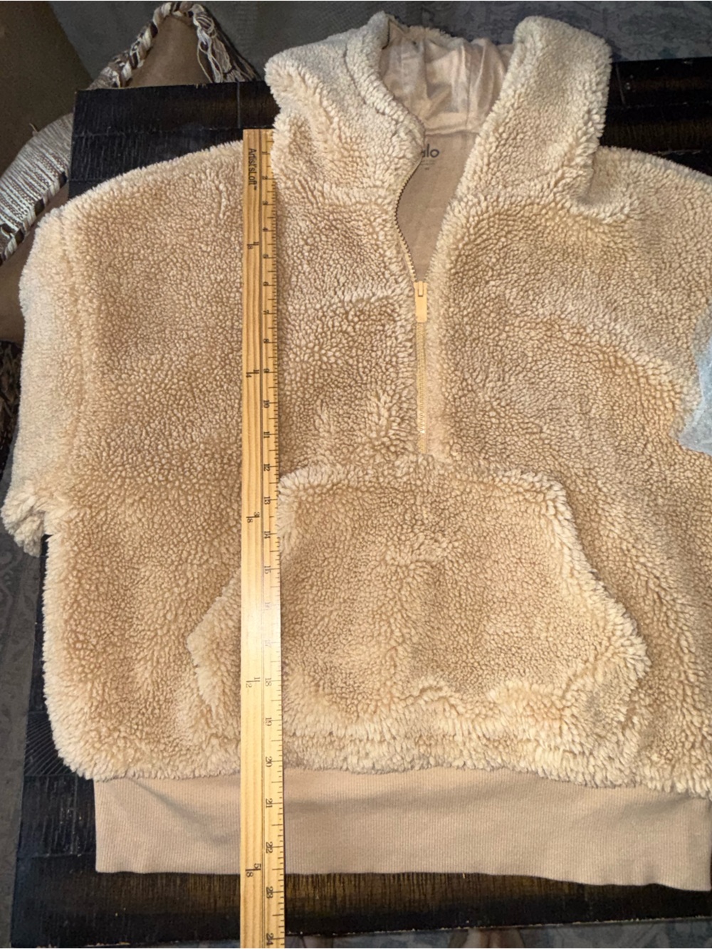 ALO Yoga Streetside Half Zip Hoodie Pullover Sherpa Camel Medium - Picture 12 of 17